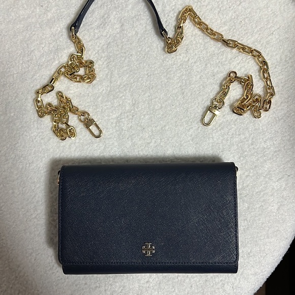 Tory Burch Wallet on Chain - Picture 7 of 8